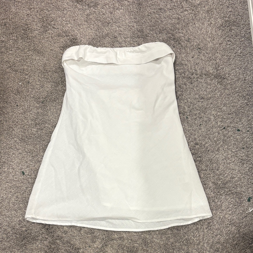 Elegant White Strapless Dress